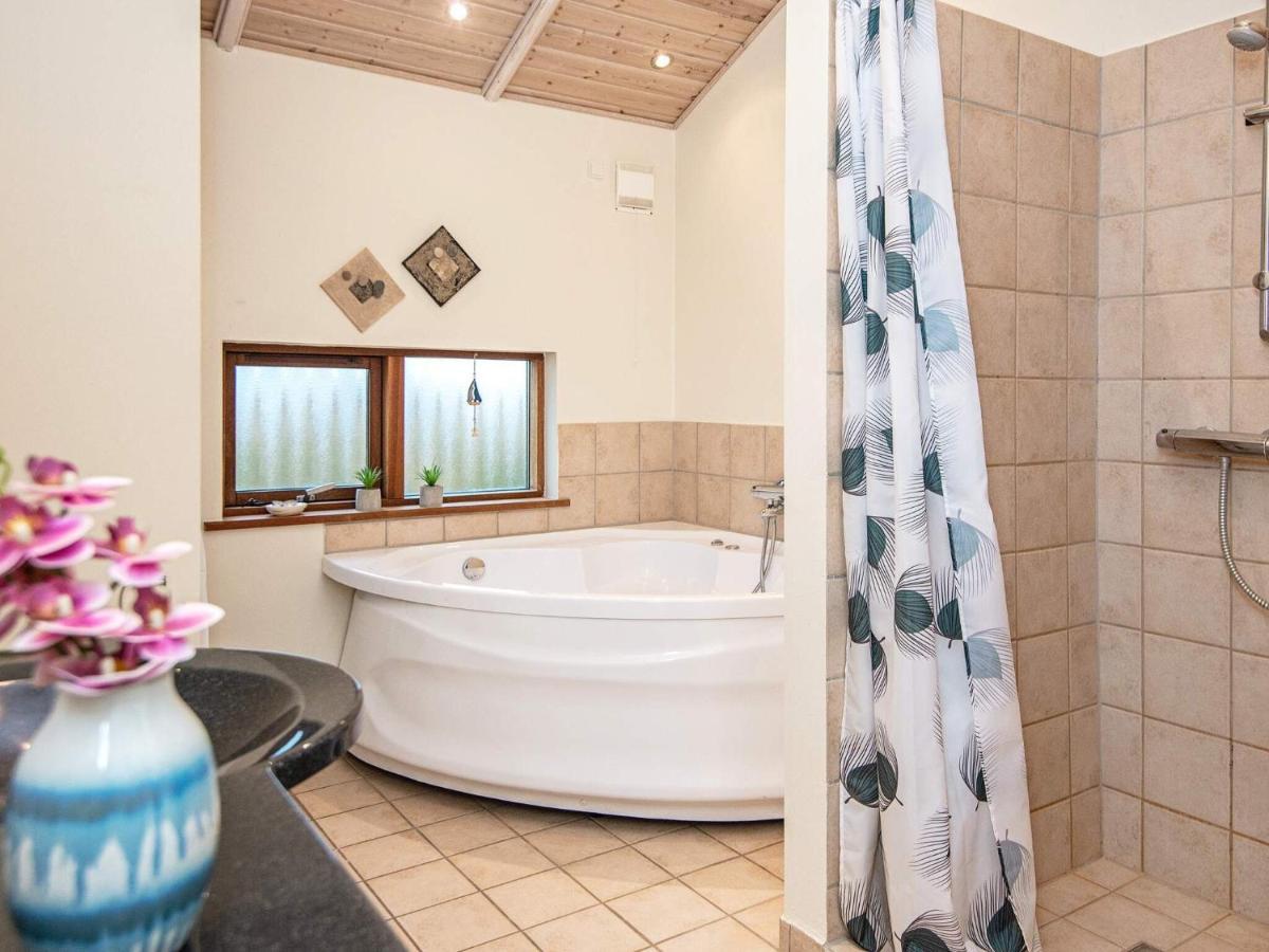 Three-Bedroom Holiday Home In Ulfborg 4 Thorsminde Εξωτερικό φωτογραφία